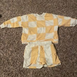Zara Baby Boys matching sweatshirt and shorts set